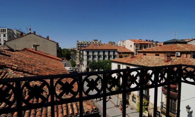 Hosteria Solar De Tejada Soria Exteriör bild